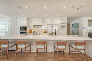 1561 Gulf of Mexico Dr, Longboat Key, FL 34228 - Photo 11