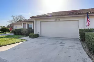 3864 Wilshire Cir W, Sarasota, FL 34238 - Photo 3