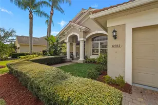 6582 Waters Edge Way, Lakewood Ranch, FL 34202 - Photo 7