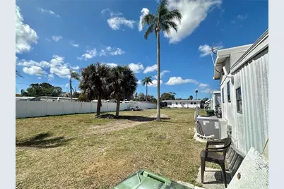 1501 25th Avenue Drive W, Bradenton, FL 34205 - Photo 9