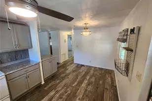 808 53rd Ave E, Bradenton, FL 34203 - Photo 7