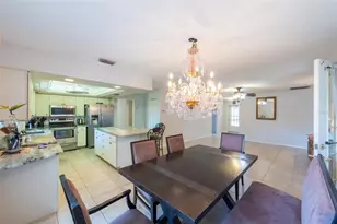 690 Percheron Cir, Nokomis, FL 34275 - Photo 5