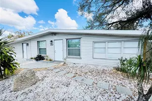 3913 S Shade Ave, Sarasota, FL 34231 - Photo 1