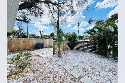 3913 S Shade Avenue, Sarasota, FL 34231 - Photo 13