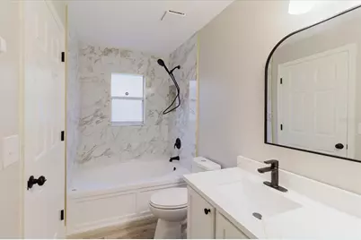 7861 Carriage Pointe Drive, Gibsonton, FL 33534 - Photo 35