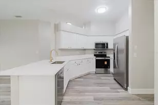 7861 Carriage Pointe Dr, Gibsonton, FL 33534 - Photo 19