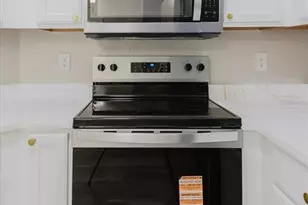 7861 Carriage Pointe Dr, Gibsonton, FL 33534 - Photo 23