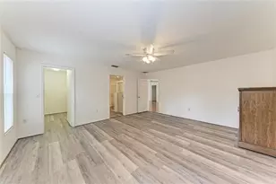 515 75th St NW, Bradenton, FL 34209 - Photo 11