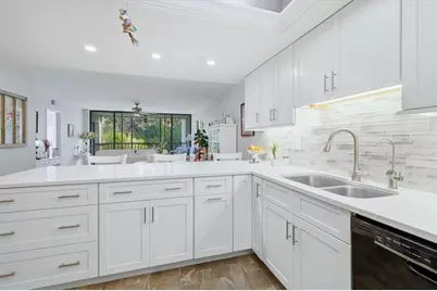 3361 Cross Creek Drive #3361, Sarasota, FL 34231 - Photo 5