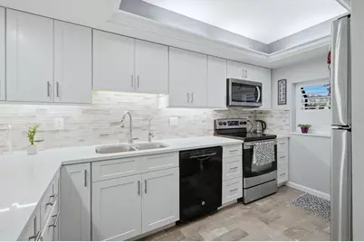 3361 Cross Creek Drive #3361, Sarasota, FL 34231 - Photo 3