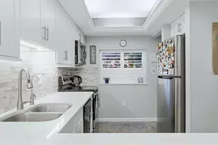 3361 Cross Creek Dr, Sarasota, FL 34231 - Photo 15