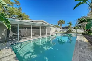 3451 Fair Oaks Pl, Sarasota, FL 34239 - Photo 39