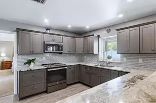 3503 22nd Ave W, Bradenton, FL 34205 - Photo 13