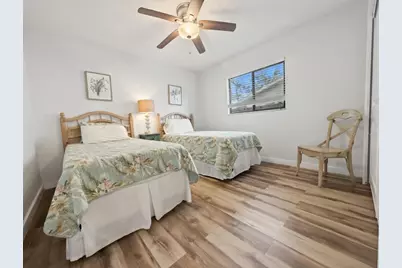 8425 Cypress Lake Circle, Sarasota, FL 34243 - Photo 19