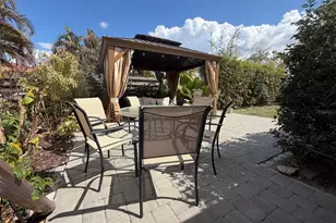 8425 Cypress Lake Cir, Sarasota, FL 34243 - Photo 27