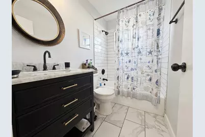 8425 Cypress Lake Circle, Sarasota, FL 34243 - Photo 21