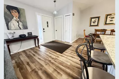 8425 Cypress Lake Circle, Sarasota, FL 34243 - Photo 17