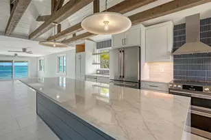 948 Spanish Dr S, Longboat Key, FL 34228 - Photo 9