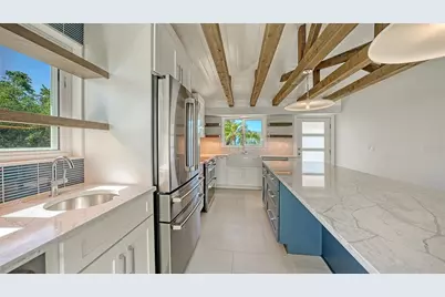 948 Spanish Drive S, Longboat Key, FL 34228 - Photo 13