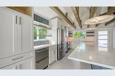 948 Spanish Drive S, Longboat Key, FL 34228 - Photo 15