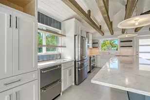 948 Spanish Dr S, Longboat Key, FL 34228 - Photo 15