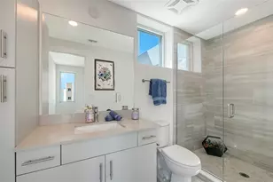 1703 N Tamiami Trl, Sarasota, FL 34234 - Photo 21