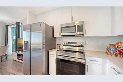 1703 N Tamiami Trail #511, Sarasota, FL 34234 - Photo 9