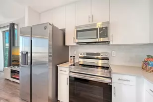 1703 N Tamiami Trl, Sarasota, FL 34234 - Photo 9