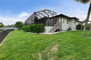 5569 Cape Leyte Dr, Sarasota, FL 34242 - Photo 65