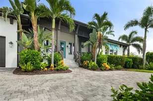 5569 Cape Leyte Dr, Sarasota, FL 34242 - Photo 7