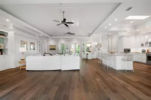 5569 Cape Leyte Dr, Sarasota, FL 34242 - Photo 15