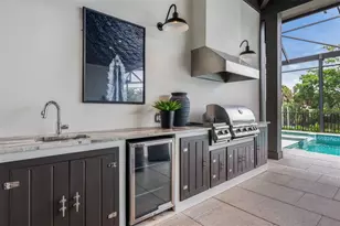 5569 Cape Leyte Dr, Sarasota, FL 34242 - Photo 59