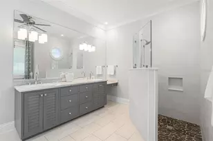 5569 Cape Leyte Dr, Sarasota, FL 34242 - Photo 33