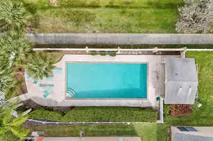 396 Chartley Ct S, Sarasota, FL 34232 - Photo 53