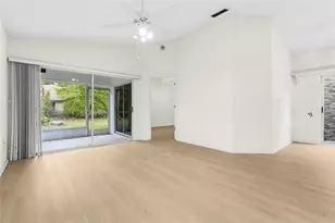 396 Chartley Ct S, Sarasota, FL 34232 - Photo 17