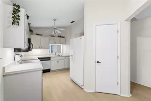 396 Chartley Ct S, Sarasota, FL 34232 - Photo 7