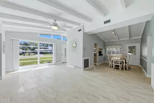 3727 Dover Dr, Sarasota, FL 34235 - Photo 13