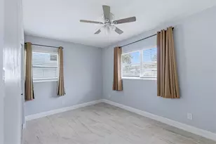 3727 Dover Dr, Sarasota, FL 34235 - Photo 33