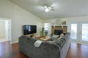 4136 Spring Way Cir, Valrico, FL 33596 - Photo 15