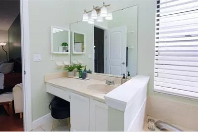 4136 Spring Way Cir, Valrico, FL 33596 - Photo 31