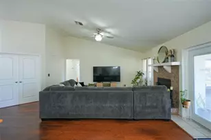 4136 Spring Way Cir, Valrico, FL 33596 - Photo 11