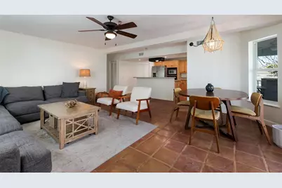 2412 Avenue B, Bradenton Beach, FL 34217 - Photo 11