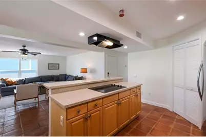 2412 Avenue B, Bradenton Beach, FL 34217 - Photo 15