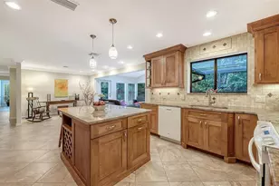 5345 Siesta Ct, Sarasota, FL 34242 - Photo 9