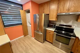 378 Springdale Dr, Bradenton, FL 34210 - Photo 5