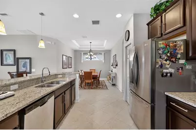 5335 Vaccaro Court, Bradenton, FL 34211 - Photo 5