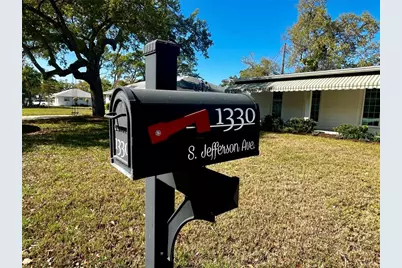 1330 S Jefferson Avenue, Sarasota, FL 34239 - Photo 33