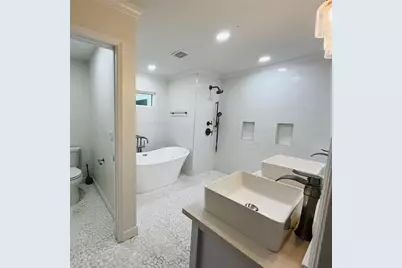 1330 S Jefferson Avenue, Sarasota, FL 34239 - Photo 19