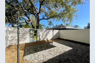 1330 S Jefferson Avenue, Sarasota, FL 34239 - Photo 29