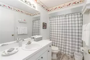 4524 28th Ave Dr E, Bradenton, FL 34208 - Photo 17